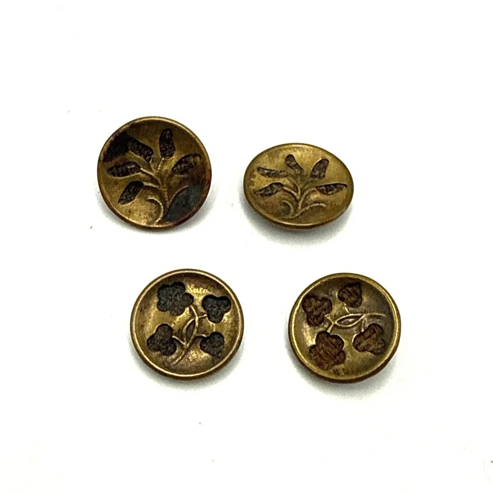 Vintage Brass Metal Buttons Botanical Leaf Clover Nature Motif Set of 4 0.5 Inch